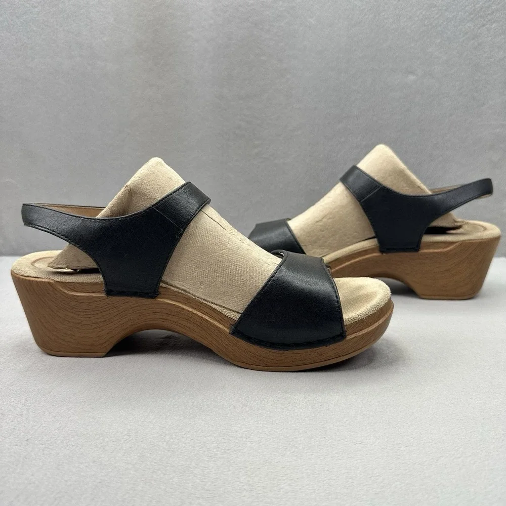 Womens 8.5-9 (EU 39) Dansko Sonnet Wedge Sandals Black Leather Rose Embossed